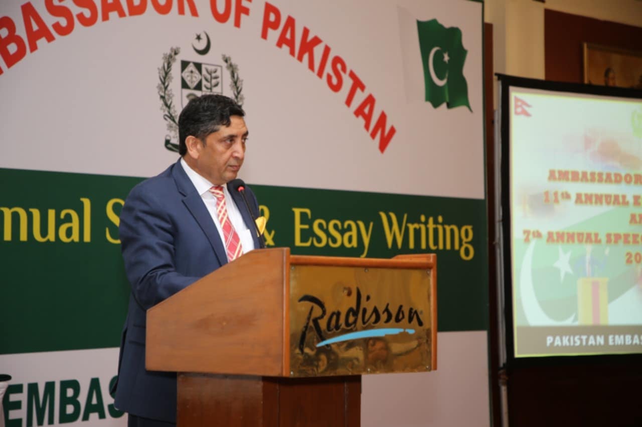 Award distribution to winners of Essay Writing and Oratory Competition by Pakistani Ambassador